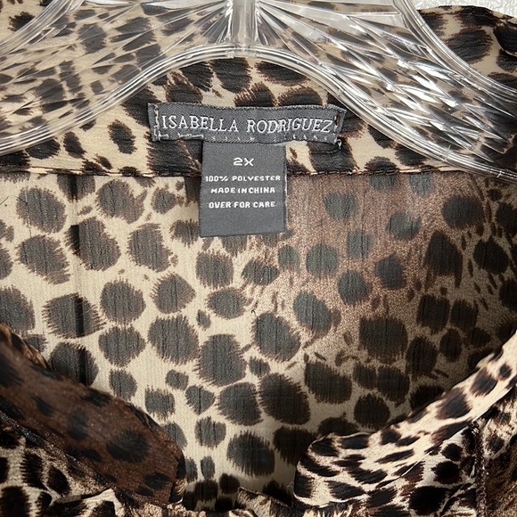 Isabella Rodriguez Animal Print Top Size 2X - Picture 4 of 9